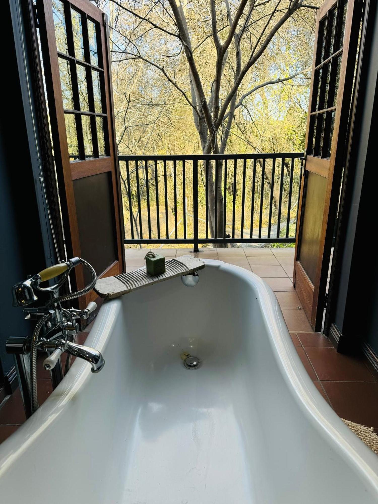 Megumi - Vaal Riverside Retreat - Loadshedding Friendly Parys Kültér fotó